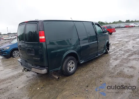 2004 Chevrolet Express G1500 z USA, uszkodzony, nr VIN 1GCFG15T541148028